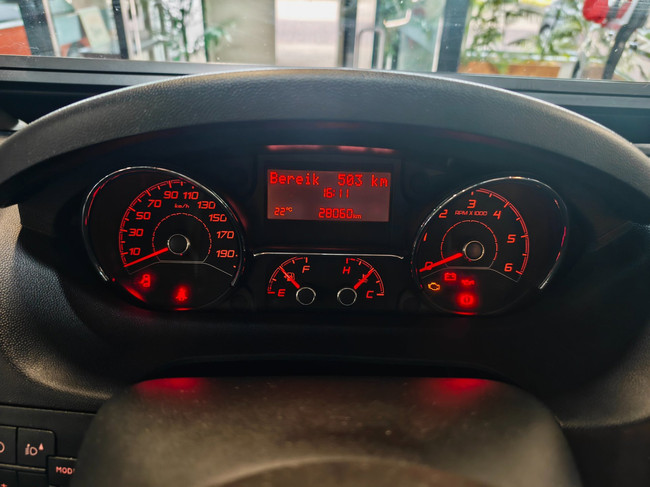 tourne mobil 6.4 EDITION 2.2 BlueHDI 165PK HEAVY - ALL SEASON foto: 23