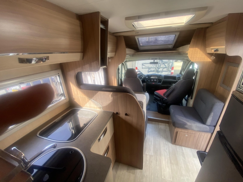 Pilote Aventura P 730 mit Queensize-Bett UND LUXUS Foto: 7