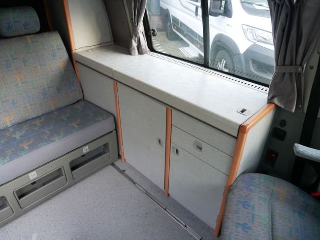 Volkswagen T4 Buscamper, California Inbouw, Lage Km foto: 10