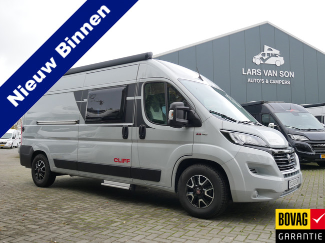 Sunlight Cliff 600 XV, 6 metros Buscamper, Cama transversal