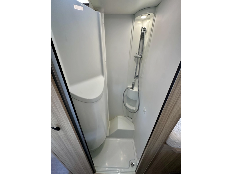 Adria Compact DL 60 Years Selection | zeer compleet!  foto: 17