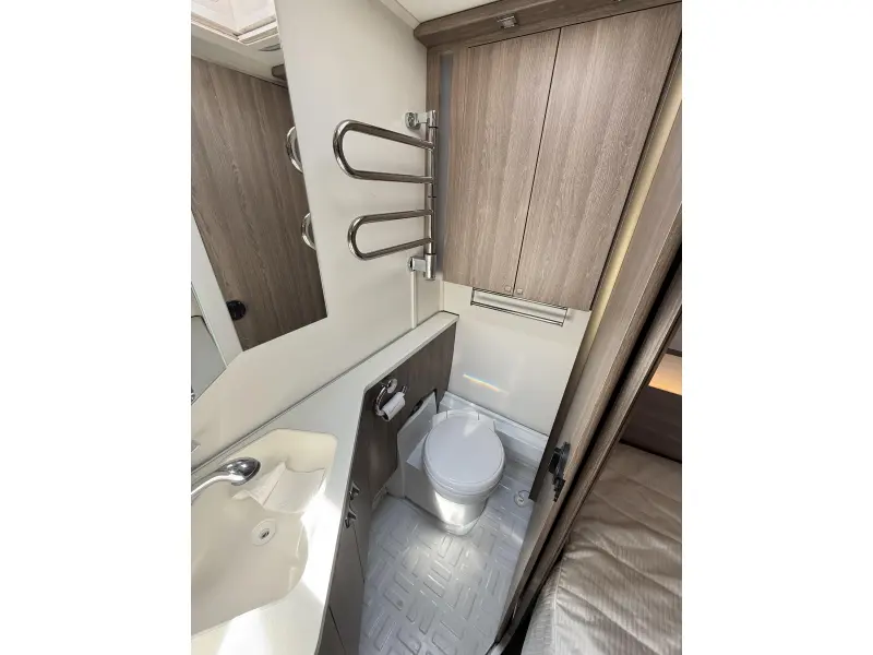 Kabe Royal 520 XL Model 2017 | 230 breed  foto: 10