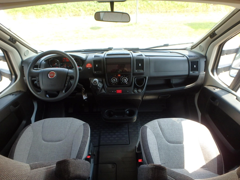 Knaus L!VE Traveller 600 DKG  foto: 23