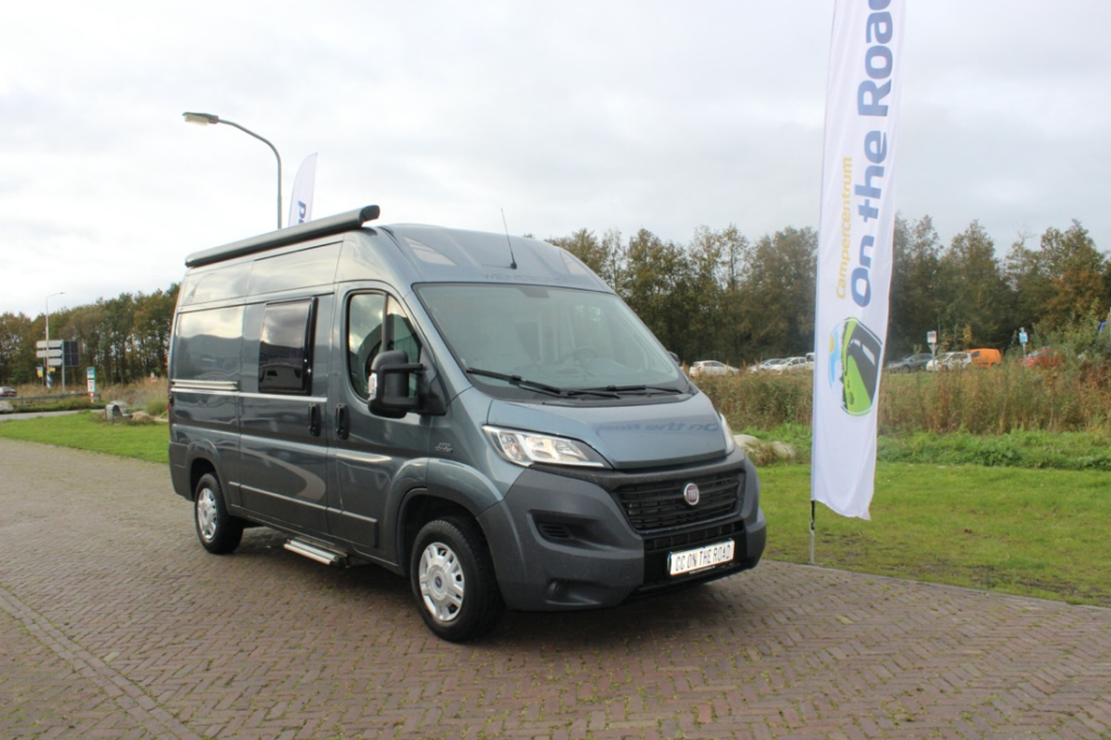 Weinsberg Carabus R 2.3 MultiJet 130 CV Buscamper, Longueur 5.40, Moteur climatisé, Porte-vélos rotatif, Année de construction 2014 Groningen/Marum