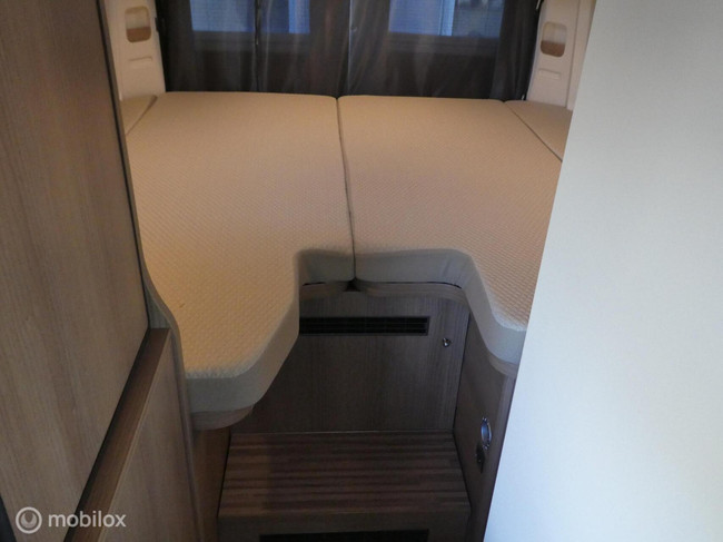 Carthago Malibu Van Comfort 640 LE AUTOMAAT| Lengtebedden foto: 15