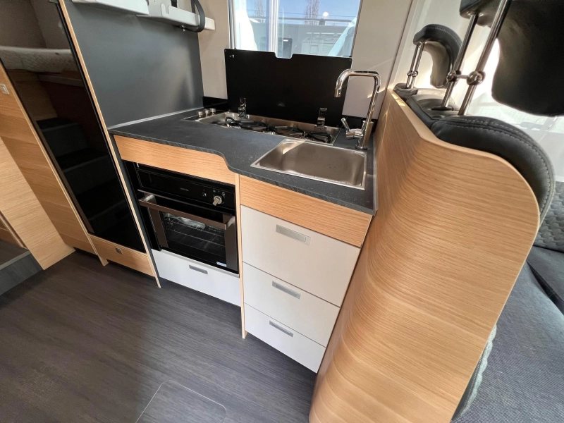 Adria Coral XL 660 SL AUTOM&Aacute;TICO foto: 6