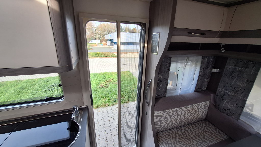Knaus Caravans 460 DL Mover + Luiffel enkele bedden foto: 13