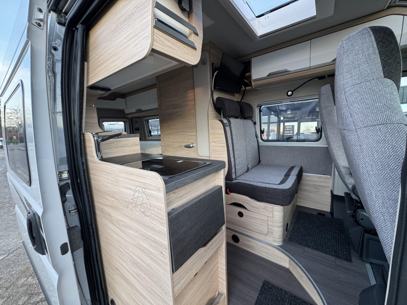 Knaus Boxstar 600 LIFE single beds & many options photo: 7
