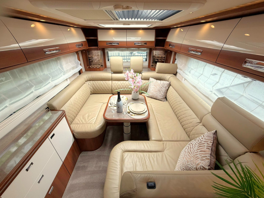 Carthago I53 Liner for Two 210PK IVECO AUTOMAAT ALDE | U-ZIT foto: 1