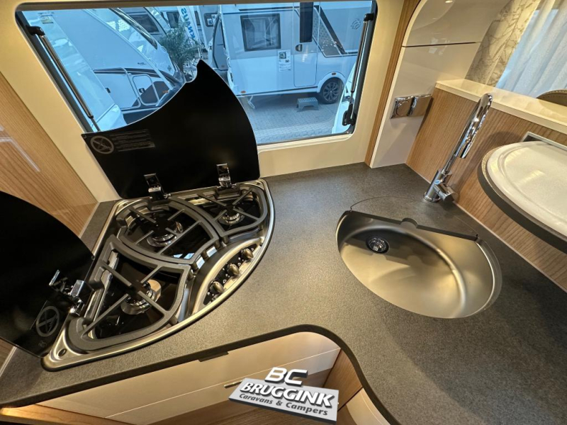 Carthago C1-Tourer T 148 KB-LE H COMFORT photo: 8