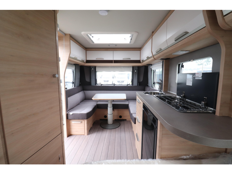 Knaus Sudwind Black Selection 450 FU Modell 2026 - 1700KG - 147 Foto: 6