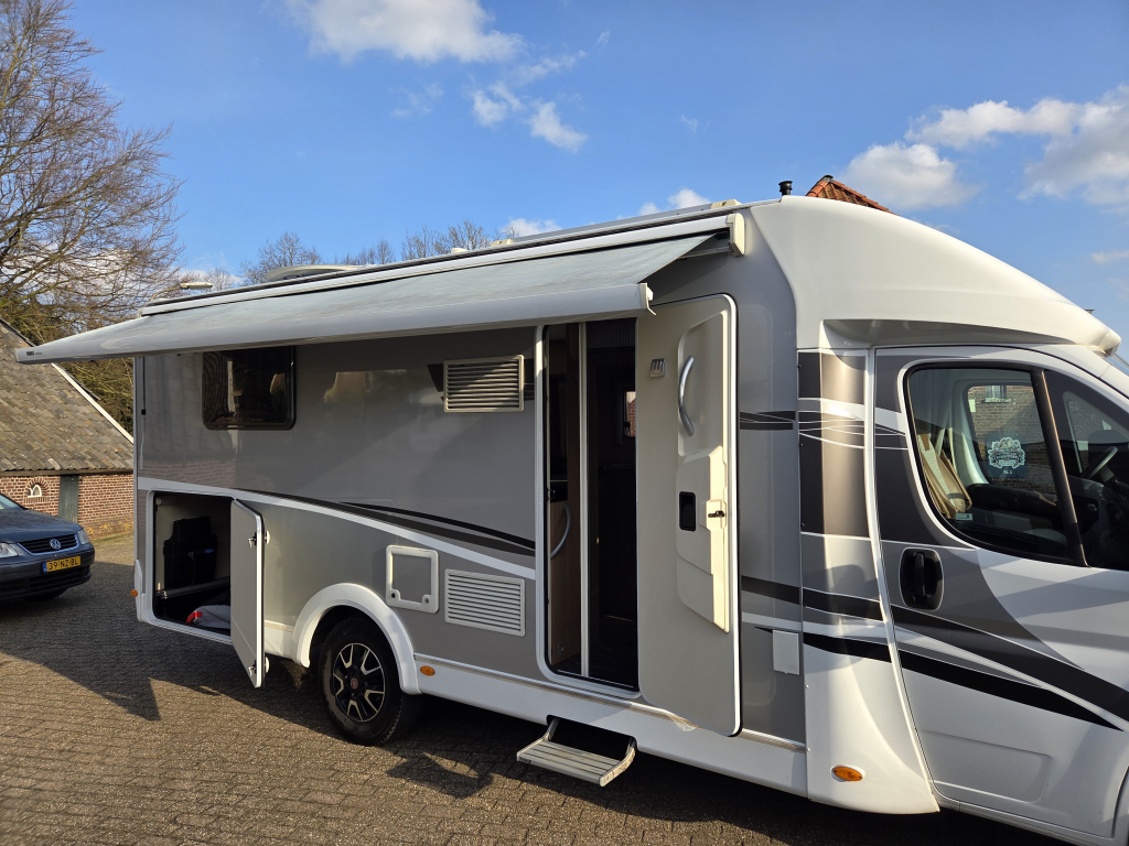 Sunlight T69i 2018 Fiat 150 PS Queensbett Foto: 8