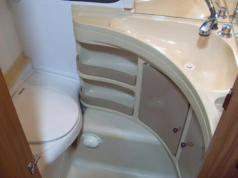 Adria Adora 492 UL ENKELE BEDDEN  foto: 7