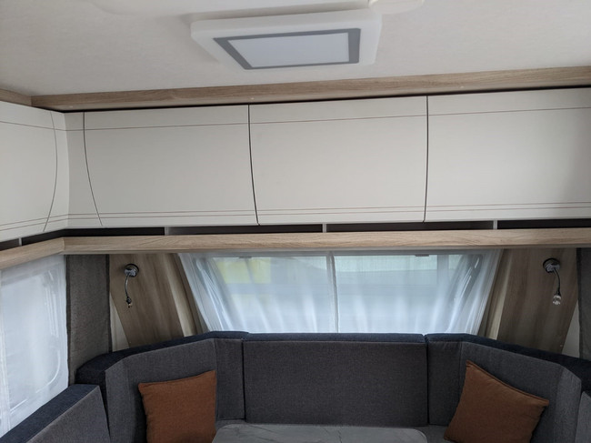 Hobby De Luxe 460 LU Foto: 6