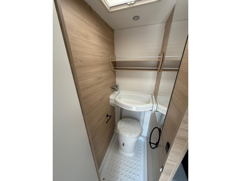Caravelair Alba Family 466 In NIEUWSTAAT!  foto: 10