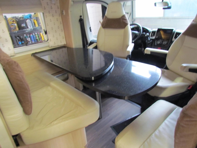 B&uuml;rstner Nexxo T 728 G Camas individuales, Tercera cama foto: 1
