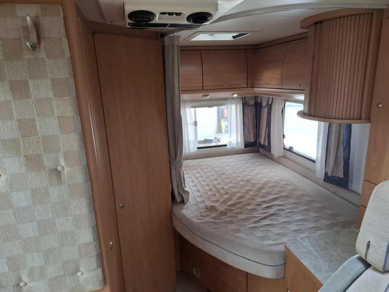 B&uuml;rstner Harmony 585 T 2.3JTD 110Pk 2x Airco photo: 3