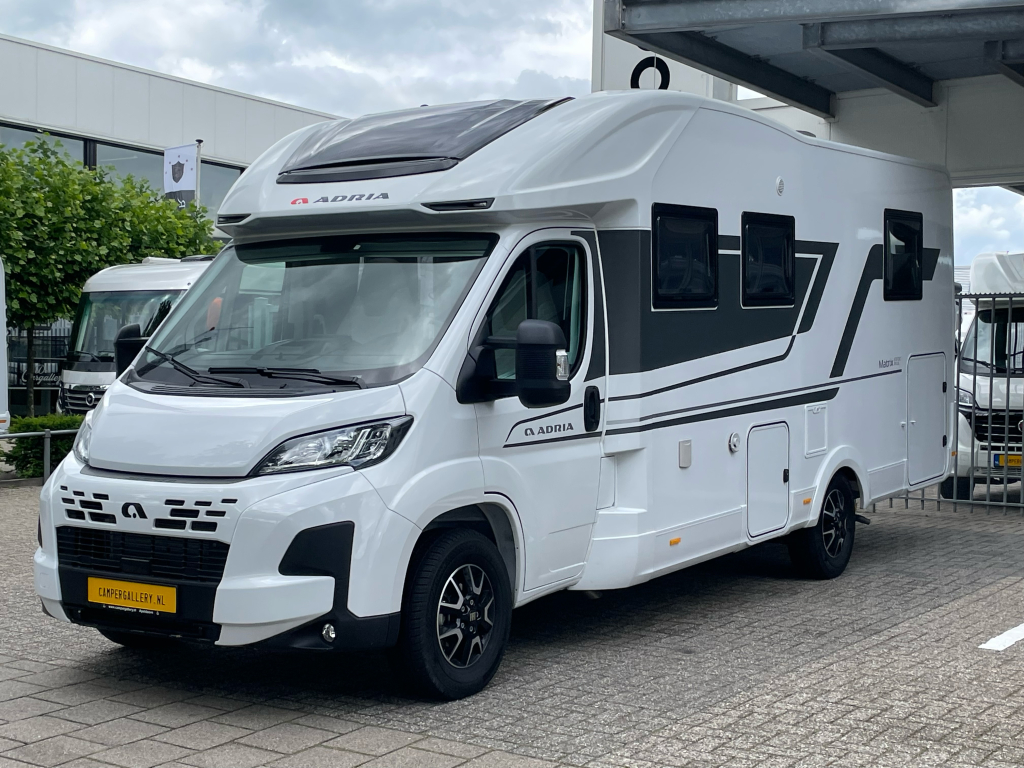Adria MATRIX PLUS 670 DC QUEENSBED+HEFBED 2025! foto: 18