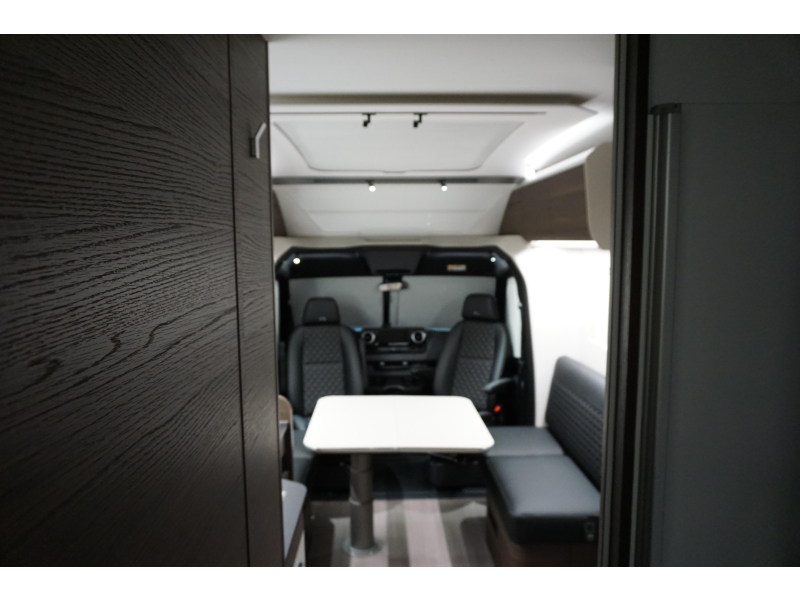 Adria Coral MB Supreme 670 DL Foto: 20