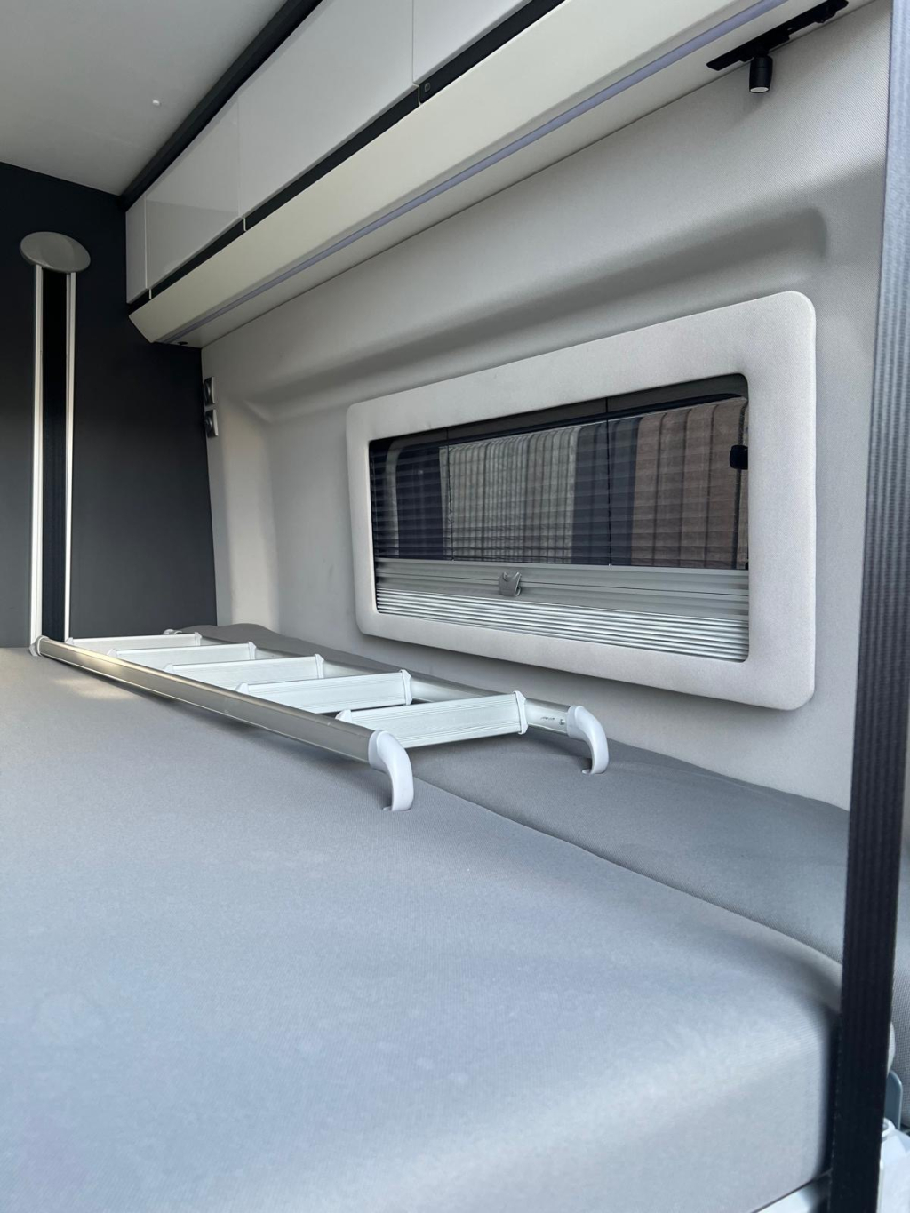 ADRIA TWIN 640SGX foto: 14