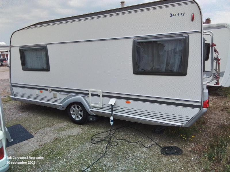 LMC Sunny 490 K1 Aparte bedden  foto: 8