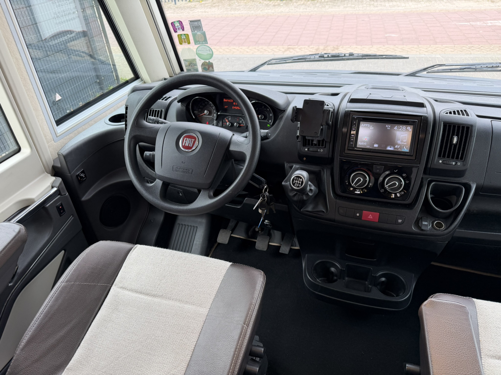 KNAUS Sky i Plus 700 LX foto: 8