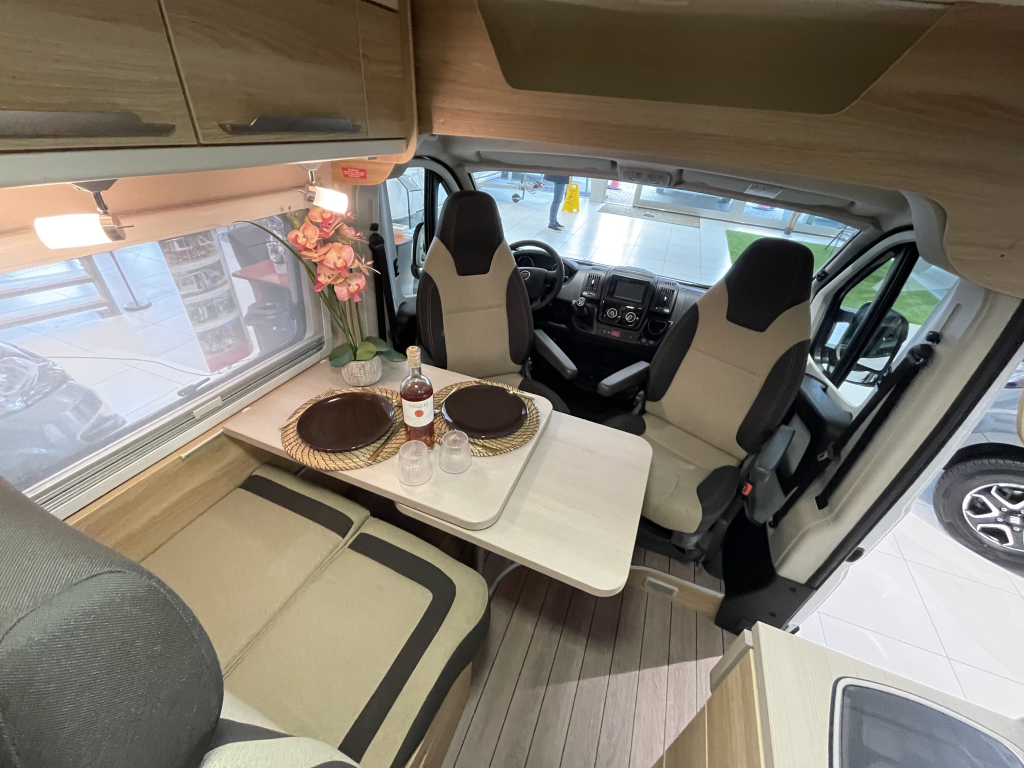Knaus Boxstar 600 MQ QUERBETT EURO 6 5.99M BEARLOCK Foto: 1