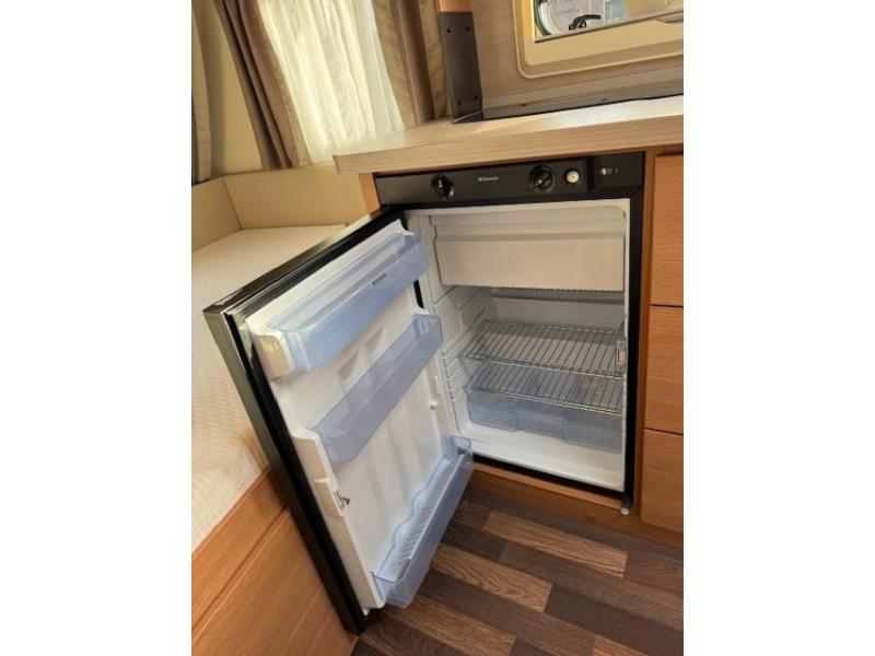 Knaus Sport 400 QD kleine caravan  foto: 15