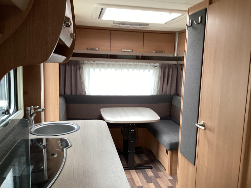 Knaus Sport 460 EU camas individuales foto: 4