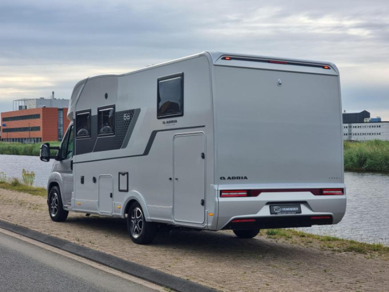 Adria Coral 670 DL 60 Years Edition photo: 5