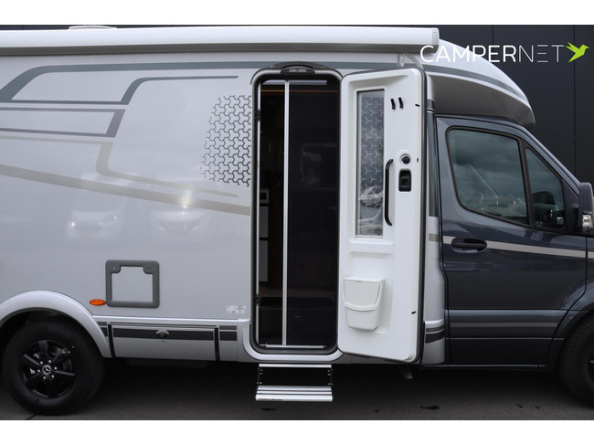 Hymer BMC-T 680 170pk Automaat | Premium pakket | Lengtebedden | Gescheiden douche | Hymer SLC Chassis | Nieuw uit voorraad leverbaar foto: 4