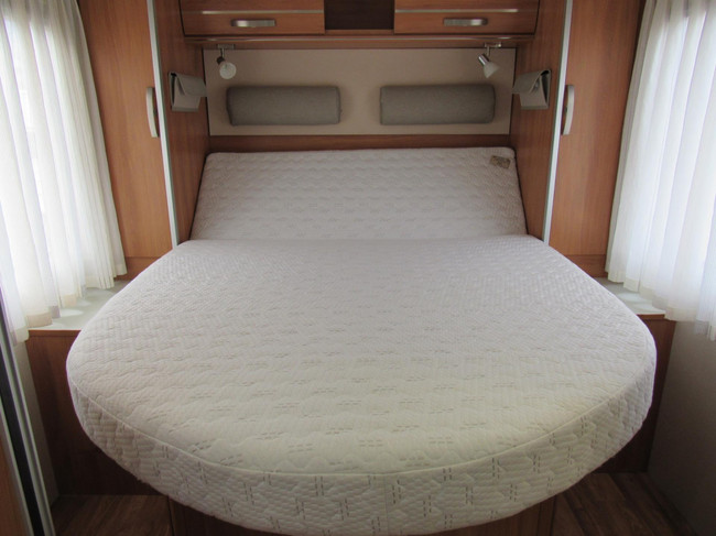 Hymer 598 Exsis-T Semi-initegraal Queensbed nieuw model 2016 foto: 8