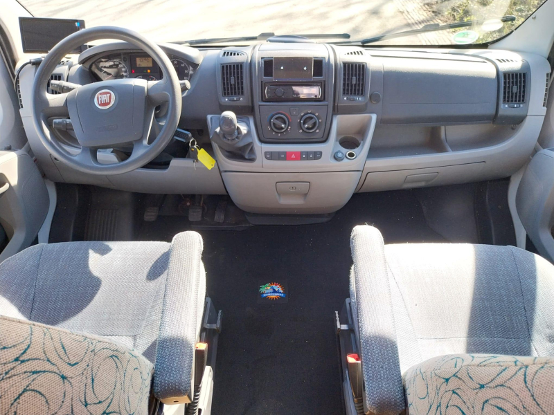 Bürstner Nexxo T 720 ENKE met lage enkele bedden  foto: 22