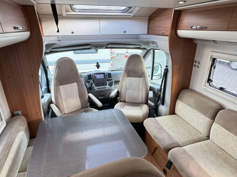 Adria Matrix 680 SP -5 pers-met hefbed  foto: 1