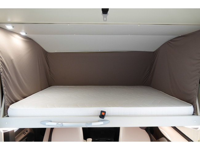 McLouis Carat 822 G | 2.3 160Hp | 6-Person Integral photo: 16