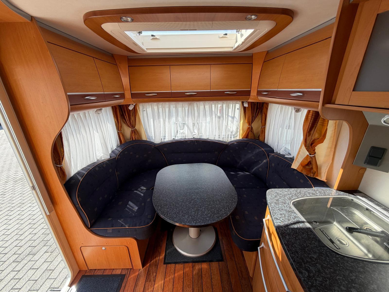 Dethleffs Beduin Emotion 485 DB con toldo e Isabella VT foto: 6
