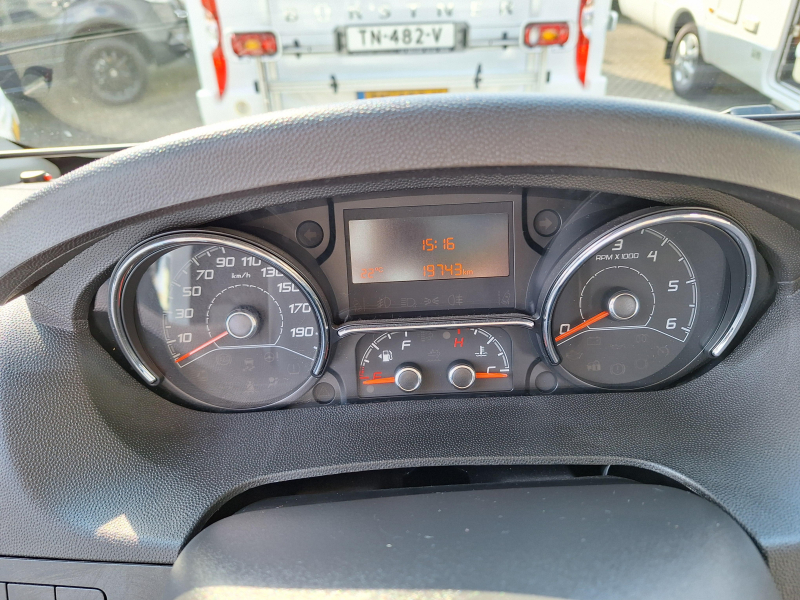 Adria Matrix Axess 650 DC QUEENSBED+FACE TO FACE  foto: 15