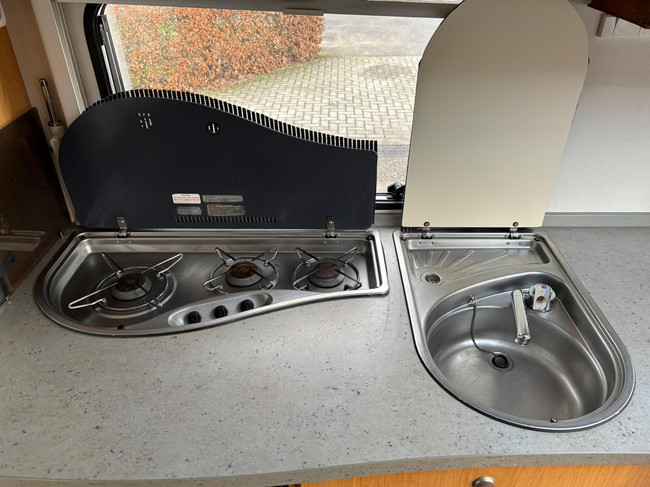 Knaus W01420 Südwind Gold Edition | Caravanmover | Zakluifel | Fietsendrager voor | IN PRIJS VERLAAGD NU €8950 foto: 11