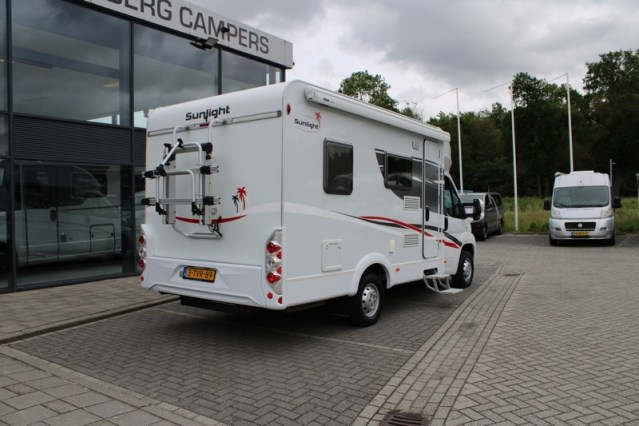 AUTOM&Aacute;TICO Fiat 2.3 150 cv Cama francesa (99 foto: 12