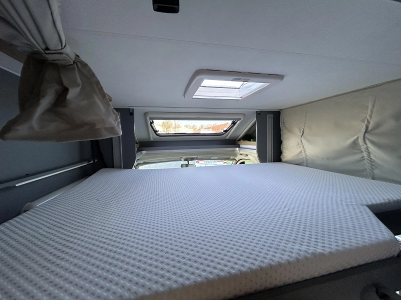 Dethleffs Just 90 T 6812 EB Hefbed + Airco  foto: 14