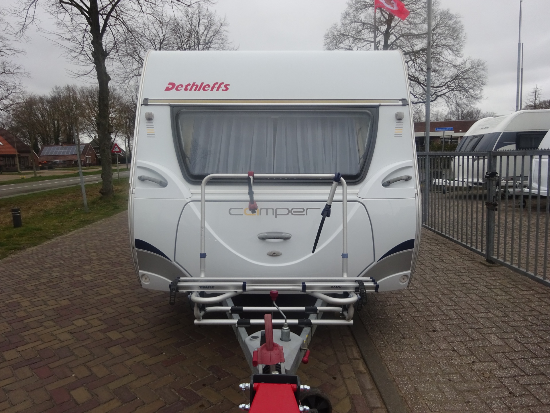 Dethleffs Camper 440DB Met Mover foto: 7