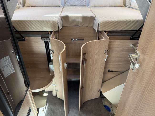 Malibu by Carthago T 430 KB LE 140 PS AUTOMATIK 9-Gang Euro6 Fiat Ducato **Einzelbetten/4 Sitzpl&auml;tze/Markise/32