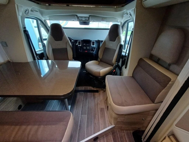 Adria Matrix M 670 SL Prima onderhouden camper  foto: 6
