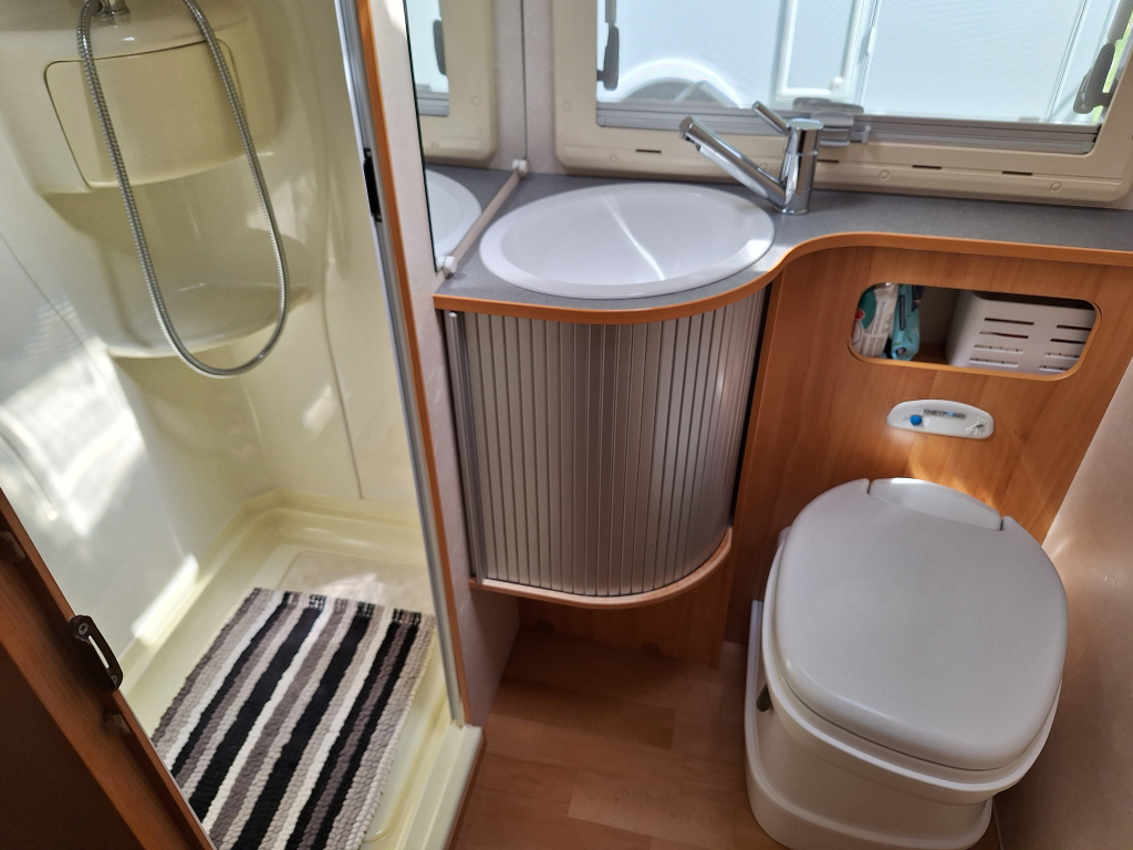 Adria Coral A 660 SP foto: 9