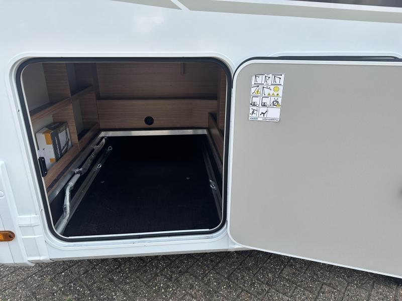 Weinsberg CaraSuite 650 MF AUTOM&Aacute;TICO FH05 5 personas foto: 19