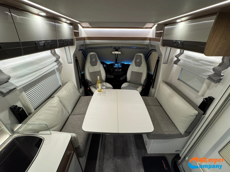 Dethleffs Trend T 7057 DBL Queensbed / Truma Combi E  foto: 11