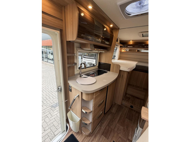 Knaus 650 Meg Sun Ti Automatik Einzelbetten Maxxfan Flacher Boden Foto: 15