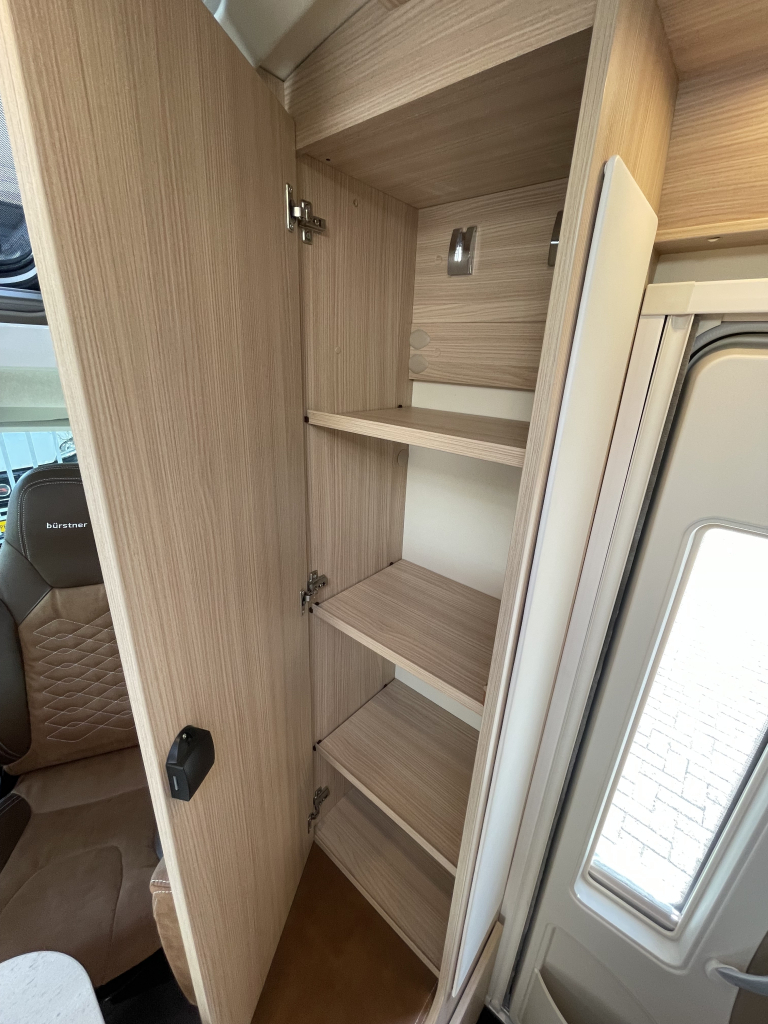Bürstner Travel Van T 620 G ENKELE BEDDEN ZONNEPANEEL EURO6  foto: 11