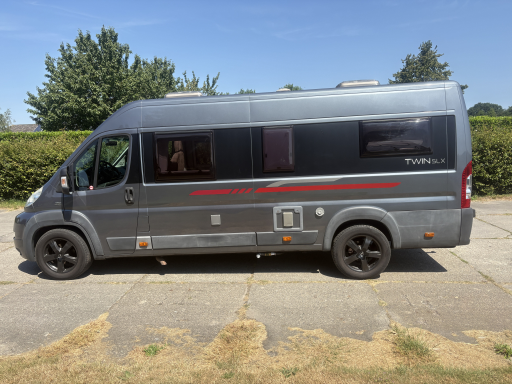 Adria TWIN SLX640, Camas individuales 2.3 Turbo 130cv foto: 5