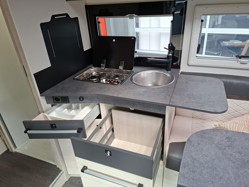 Chausson 777 Premium super complete camper  foto: 3